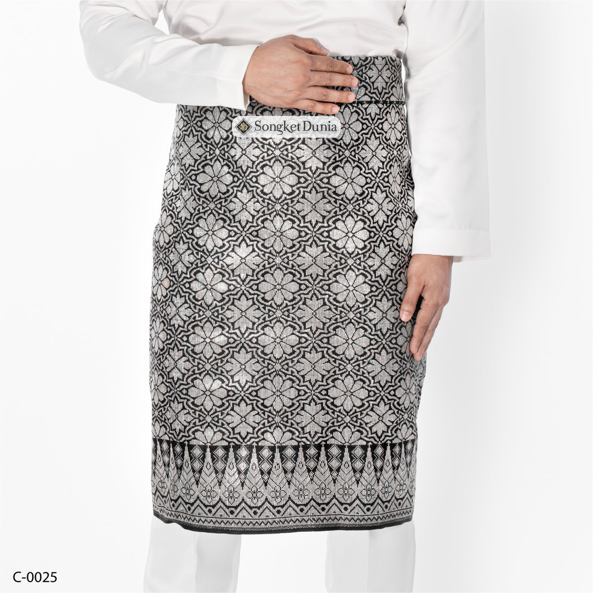 BLACK - SILVER (C-0025) | Classic