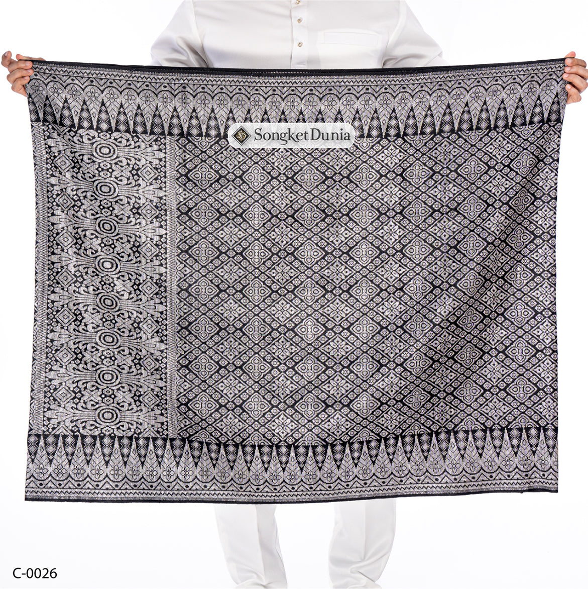 BLACK - SILVER (C-0026) | Classic