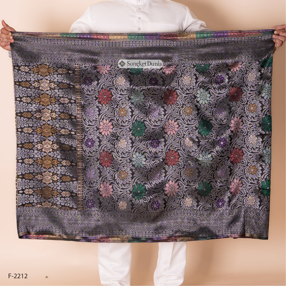 BLACK SILVER - Mix (F-2212) | Majestic