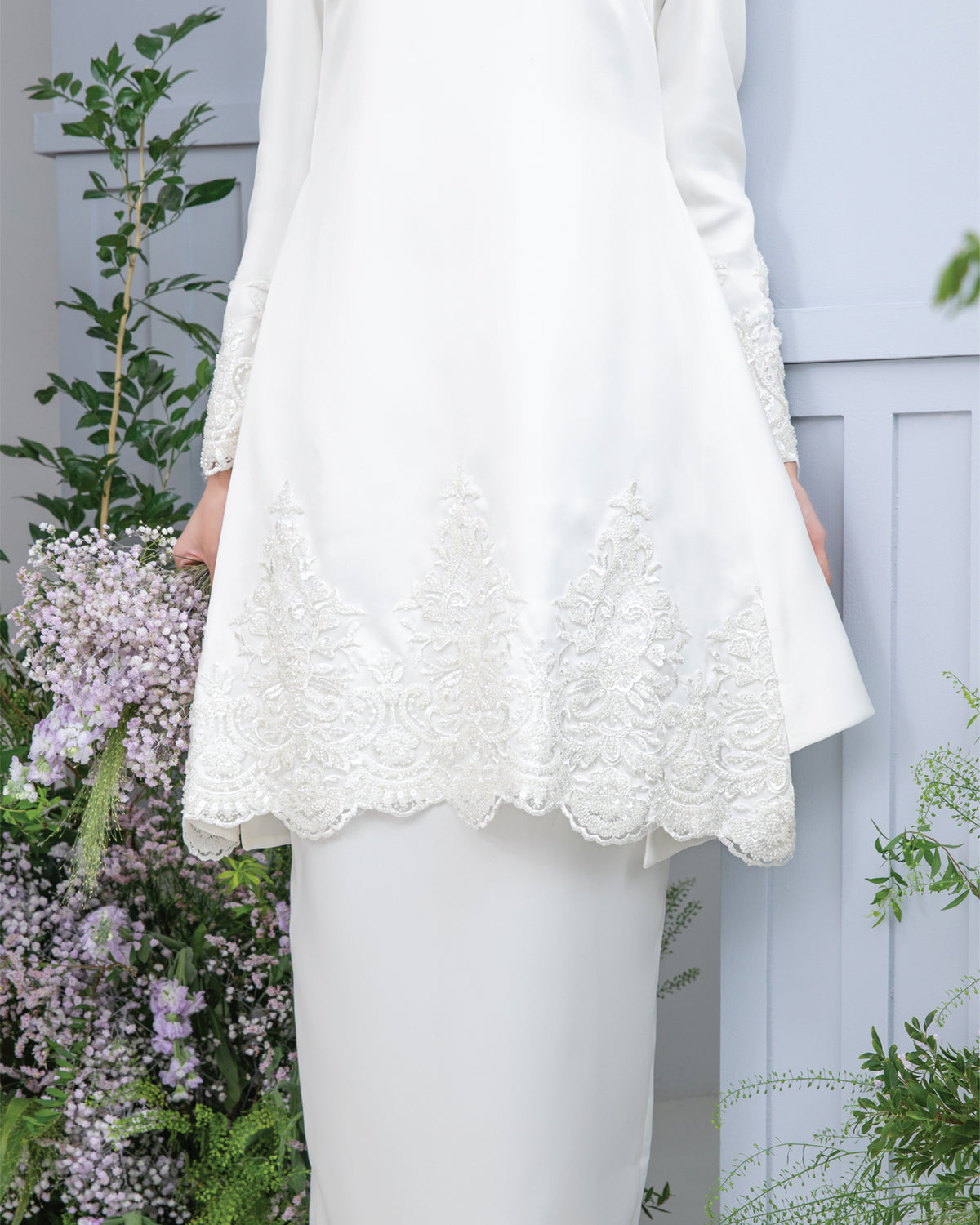 ISABELL KURUNG ( OFF WHITE)