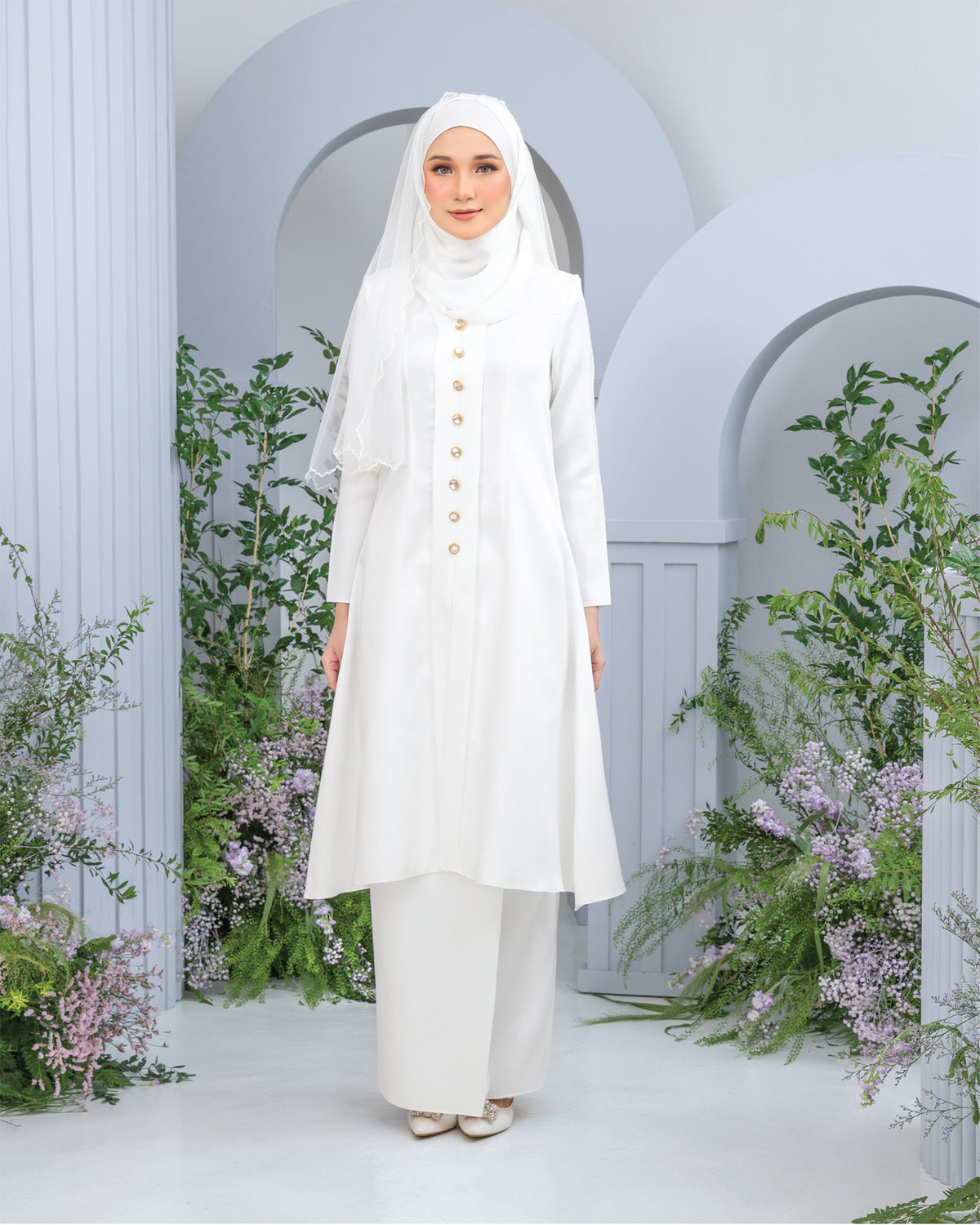 KUNTUM KURUNG ( OFF WHITE)