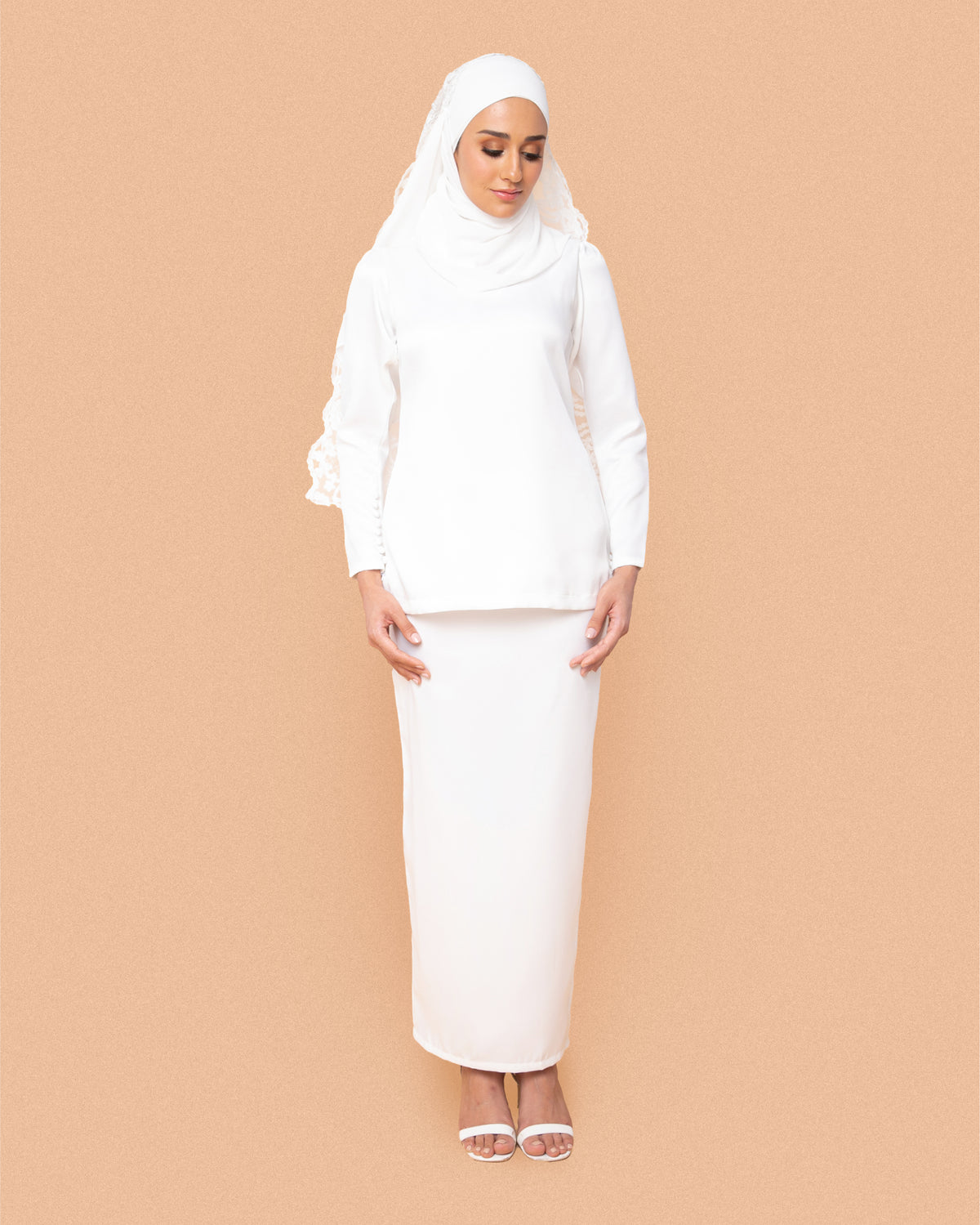 CLEARANCE | AINA KURUNG NIKAH ( OFF WHITE)