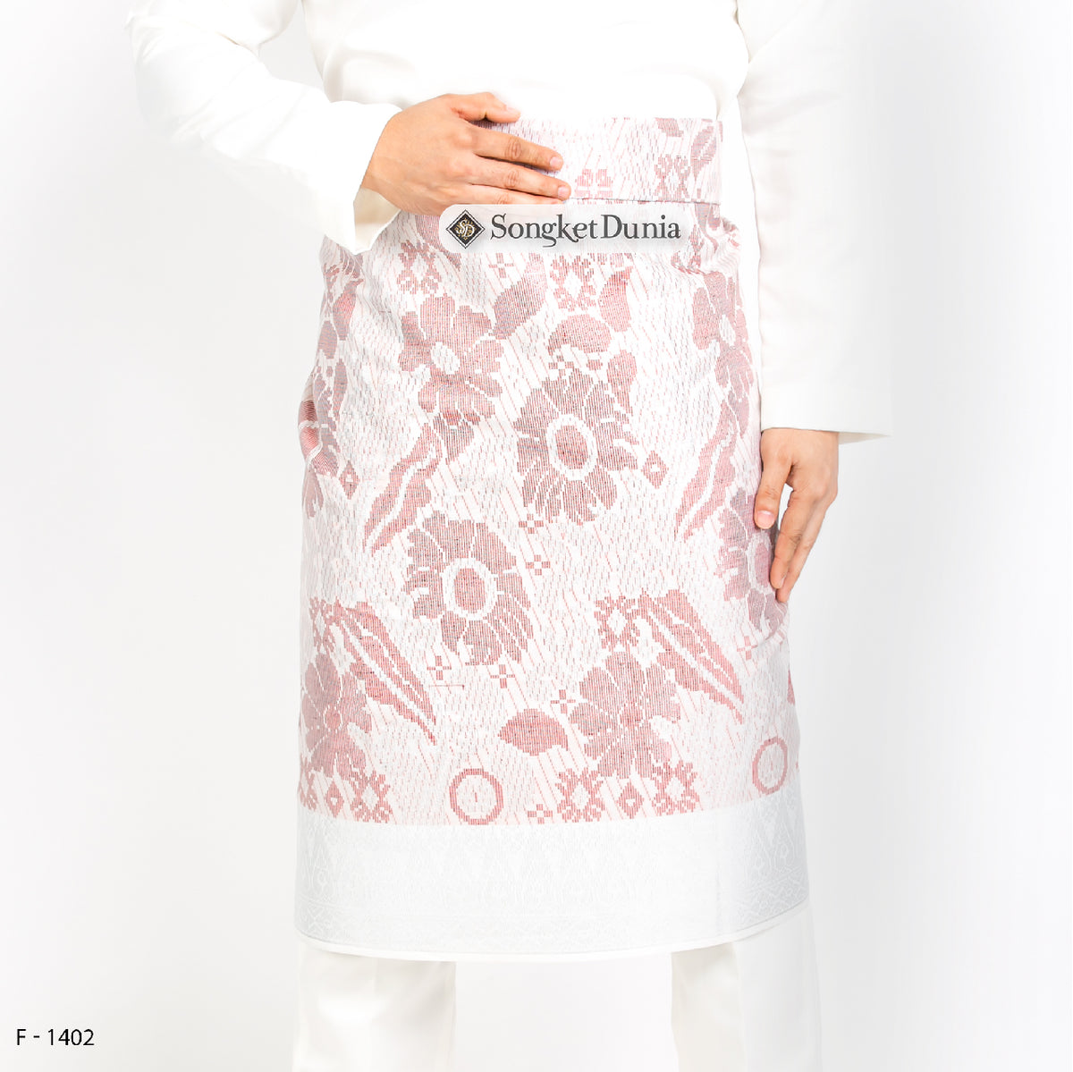 WHITE SILVER - Red (F1403) | Majestic