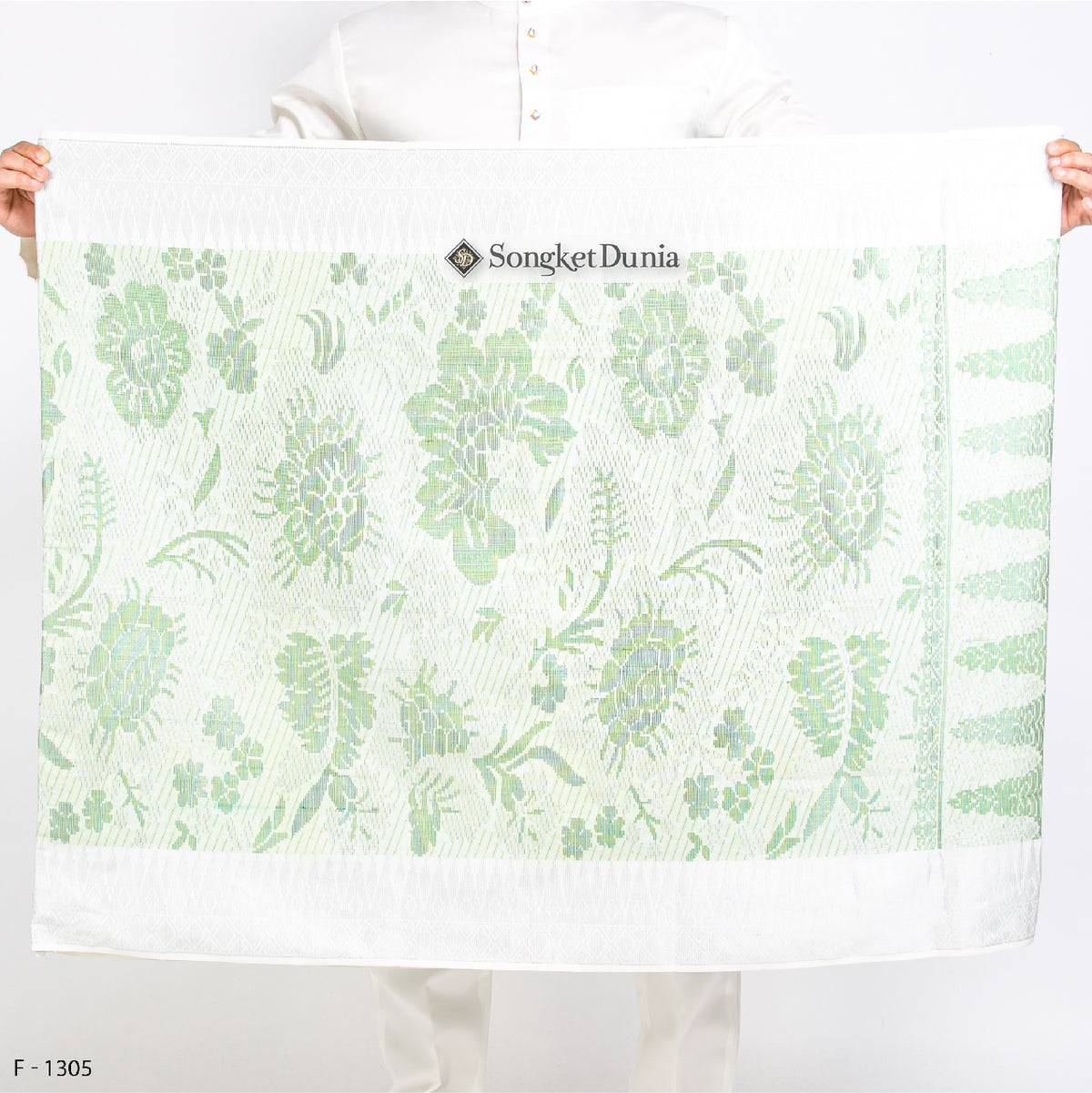 WHITE SILVER - Mint Green (F1305) | Majestic